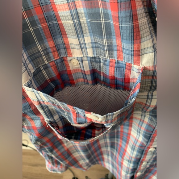 Columbia plaid long sleeve button down men’s size L Great for outdoor activities - Picture 3 of 13